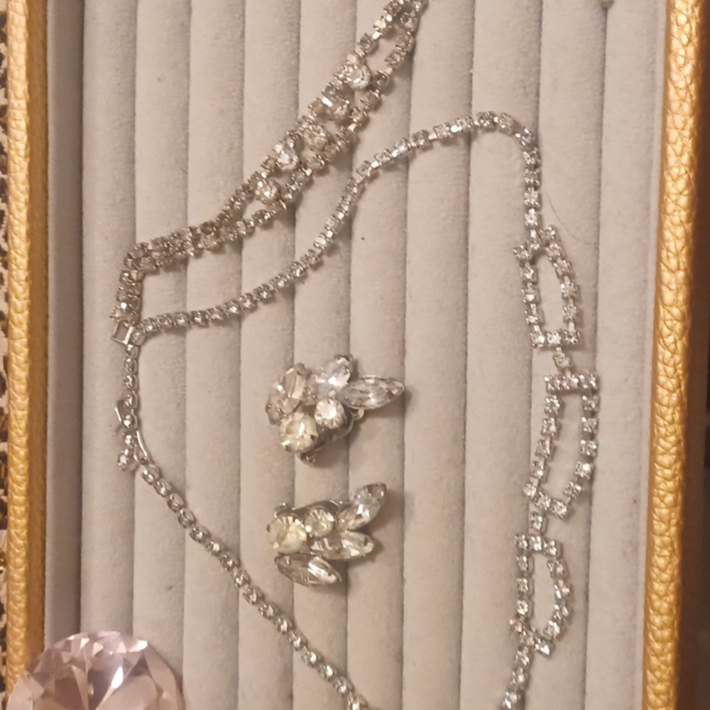 Vintage rhinestone necklace bracelet and clip on earrings